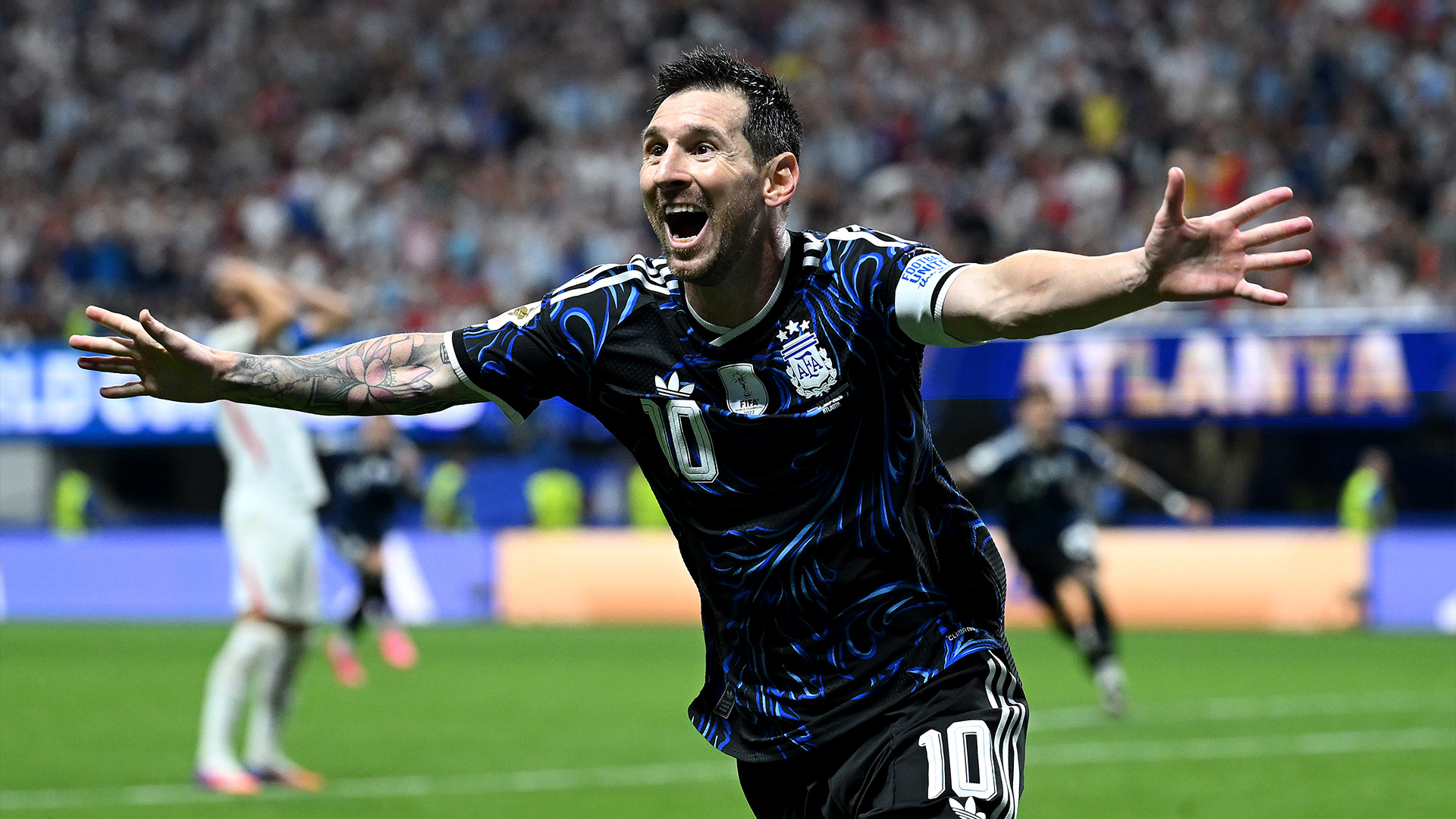 fc53047b-messi1