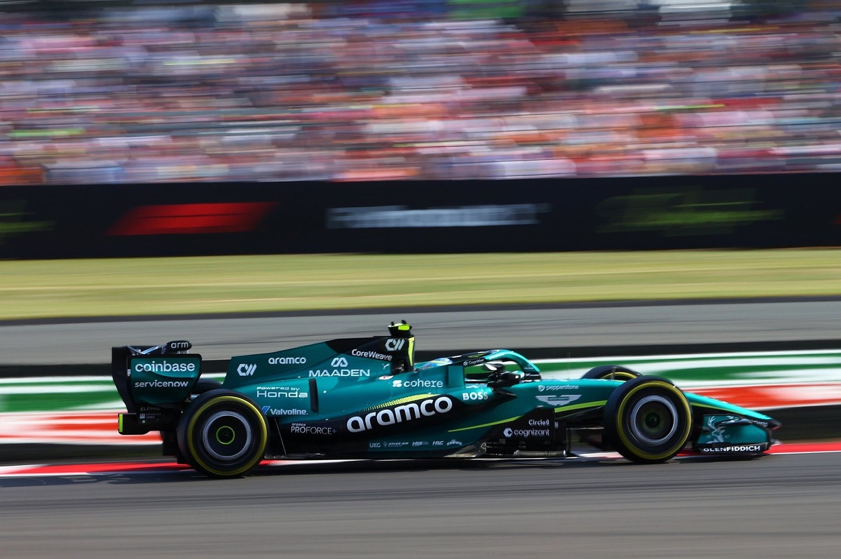 fernando-alonso-aston-martin-r-5