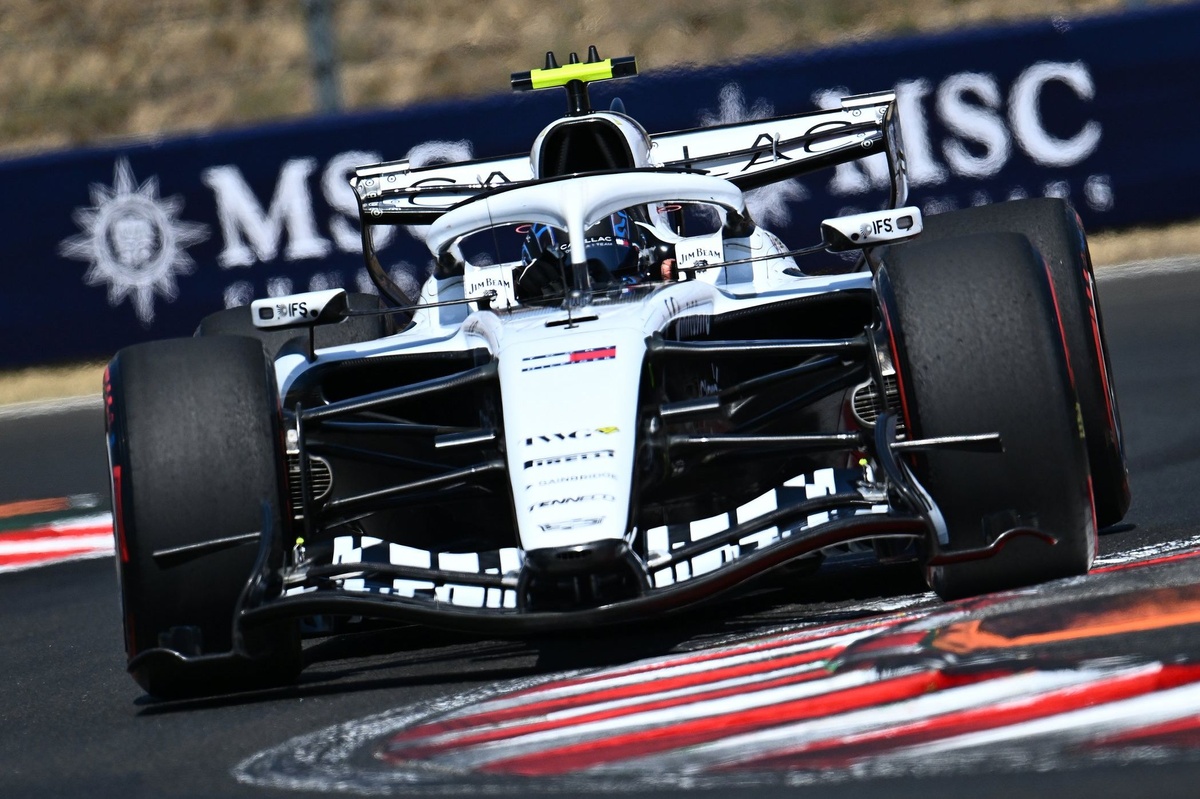 valtteri-bottas-cadillac-racin-2
