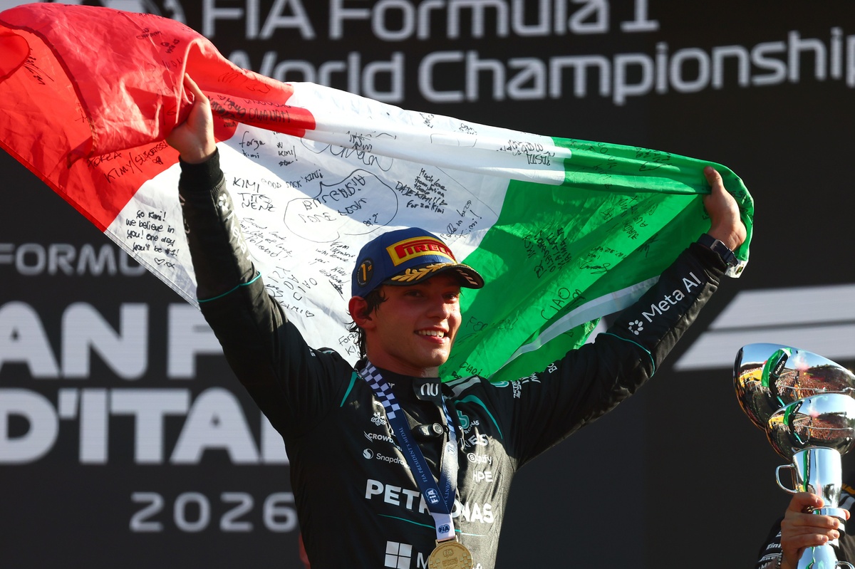 andrea-kimi-antonelli-mercedes-16