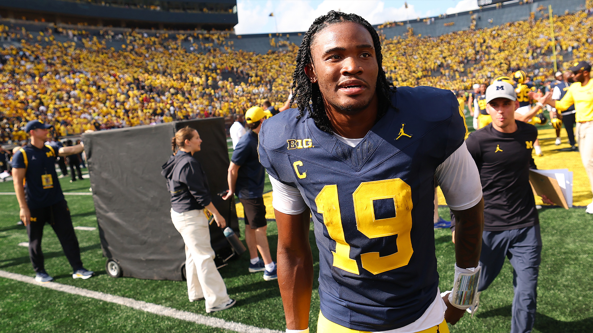 bryce-underwood_michigan_iowa-geoff-schwartz