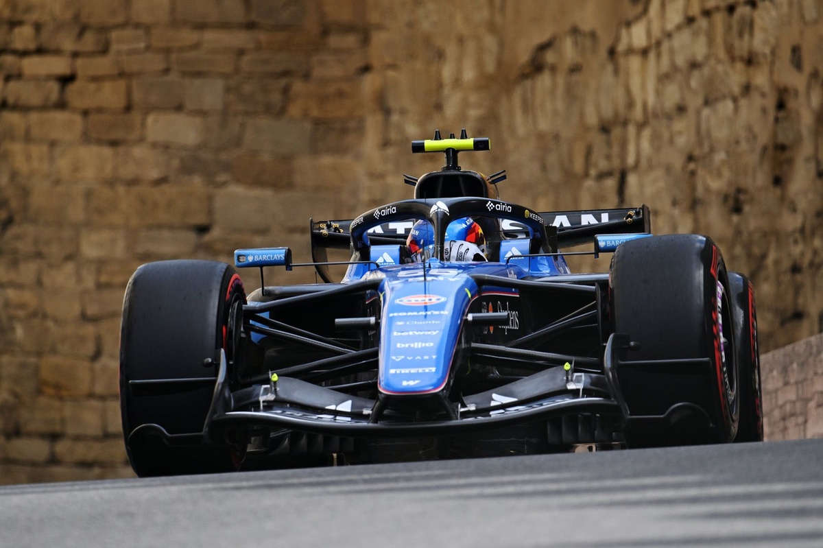 carlos-sainz-williams-7-2