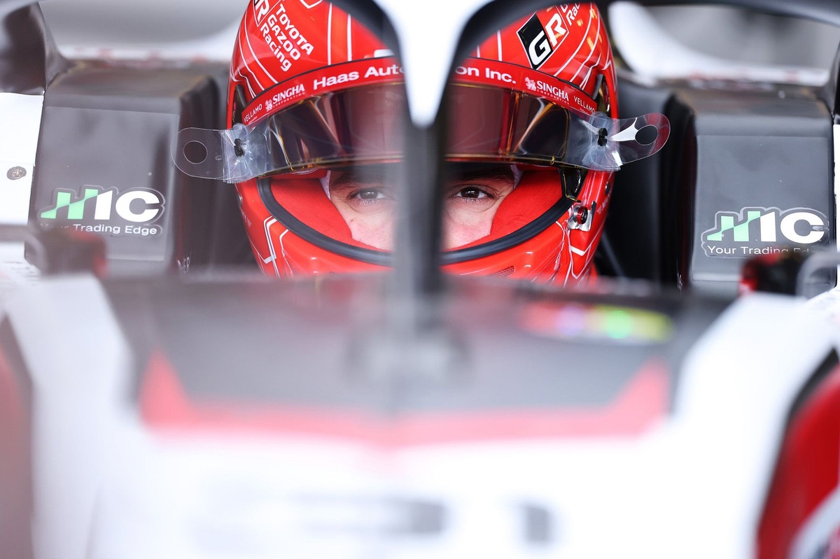 esteban-ocon-haas-f1-team-2
