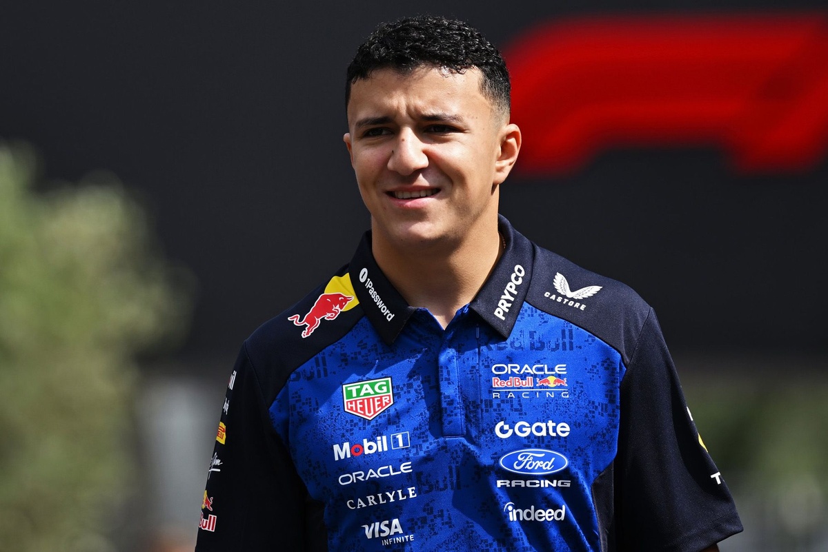 isack-hadjar-red-bull-racing-5