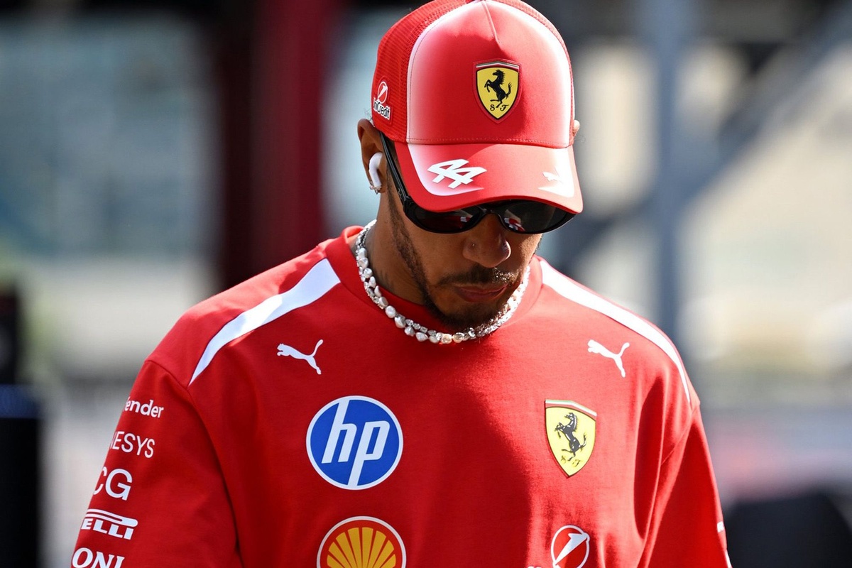 lewis-hamilton-ferrari-18-1