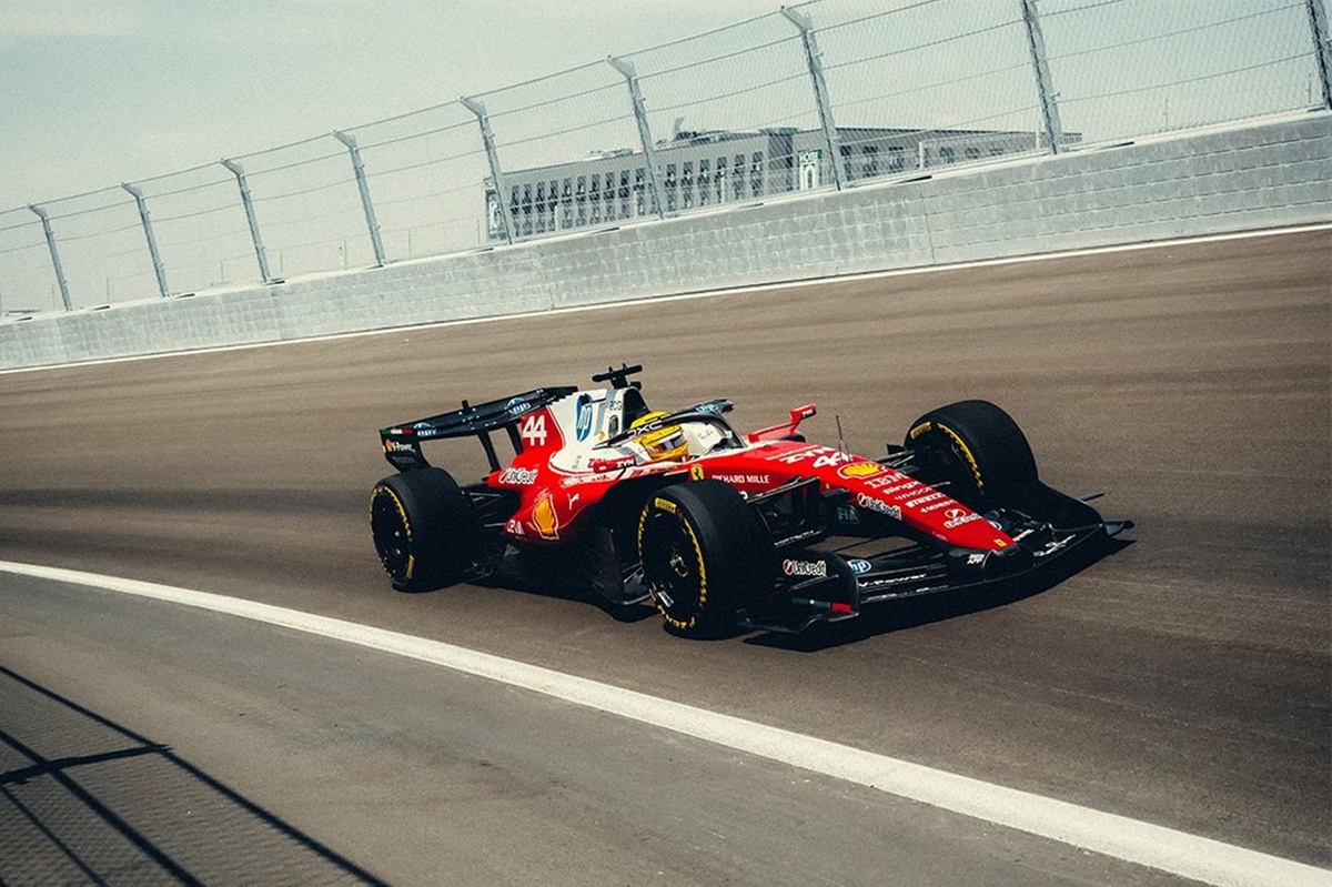 lewis-hamilton-ferrari-5