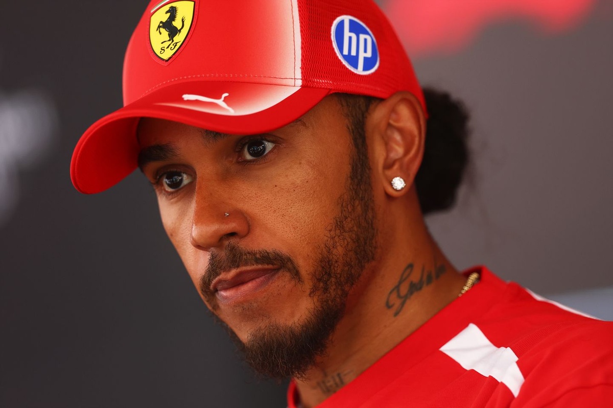 lewis-hamilton-ferrari-6