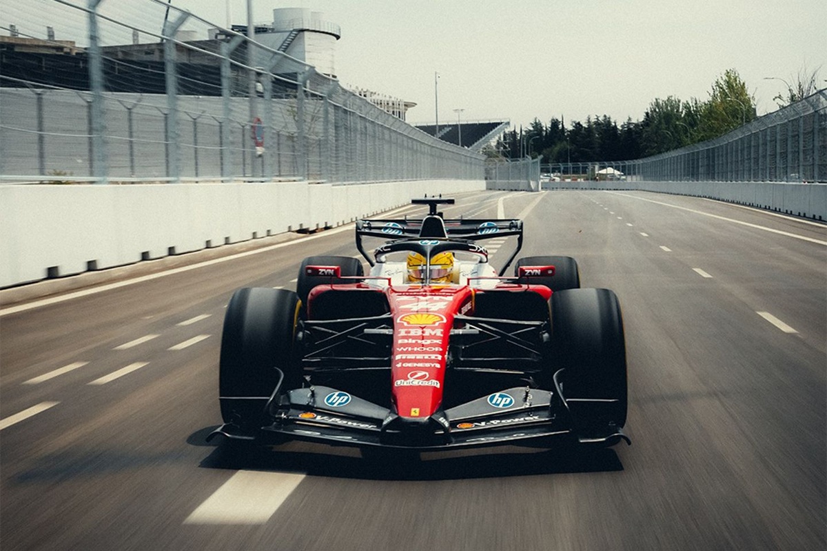 lewis-hamilton-ferrari-7