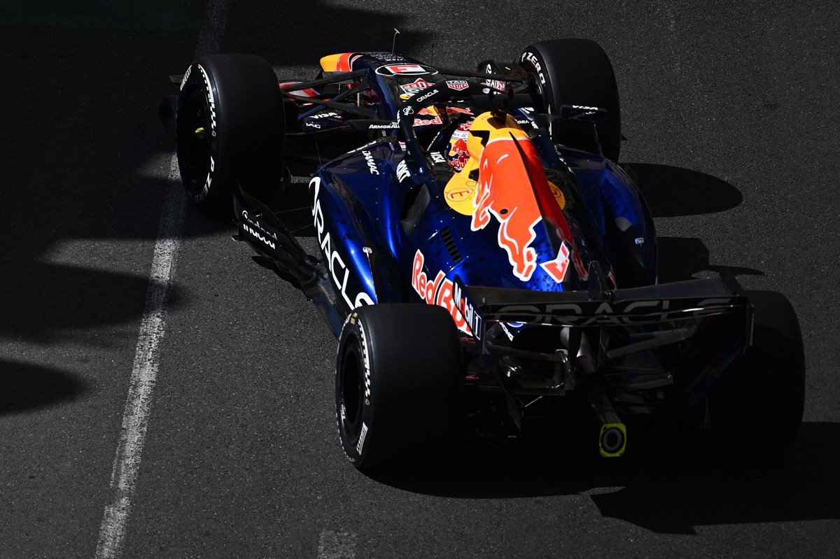 max-verstappen-red-bull-racing-19-5