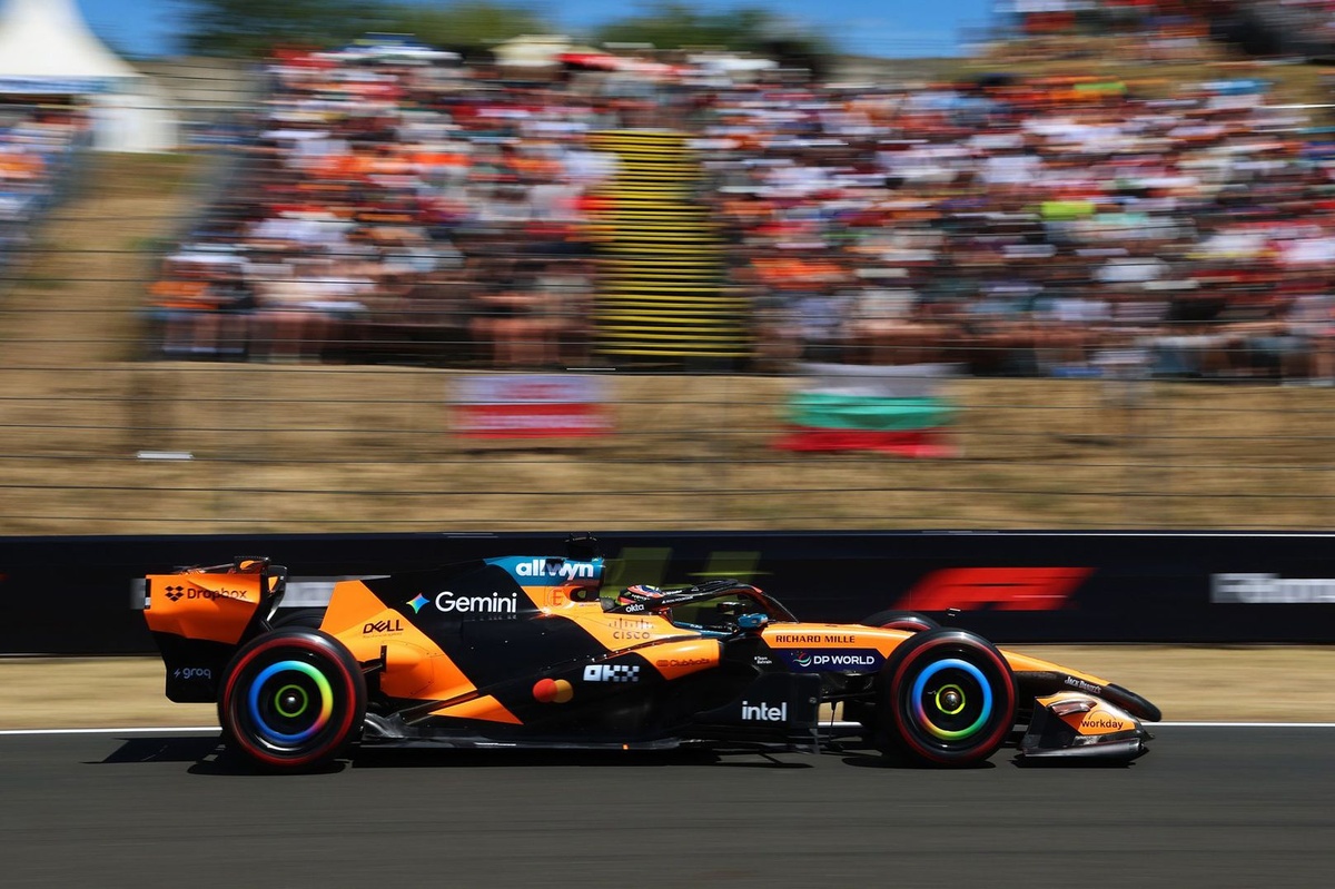 oscar-piastri-mclaren-2-1