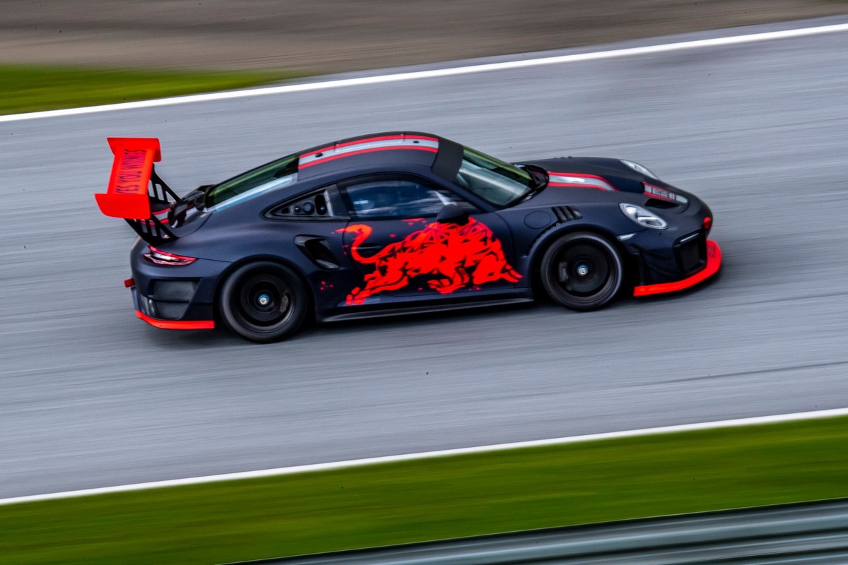 porsche-gt2-rs