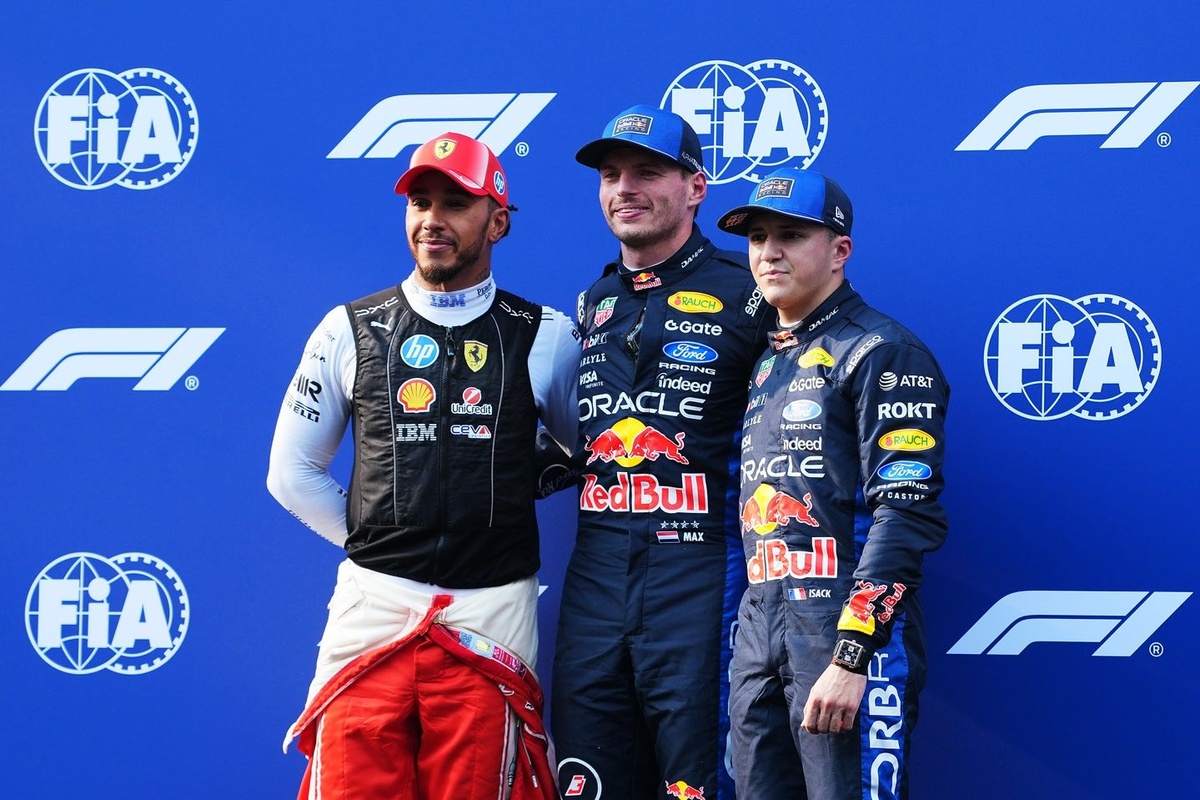 lewis-hamilton-ferrari-max-ver-2