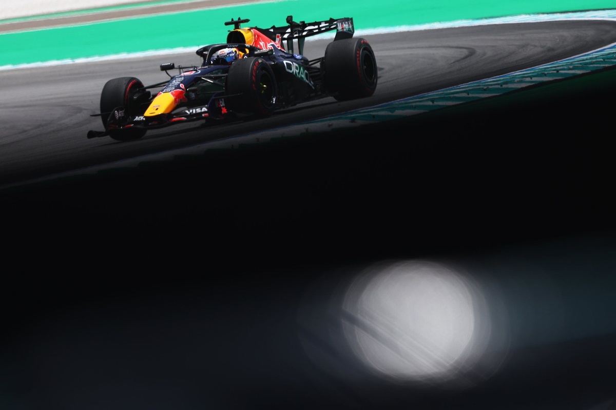 max-verstappen-red-bull-racing-2-1