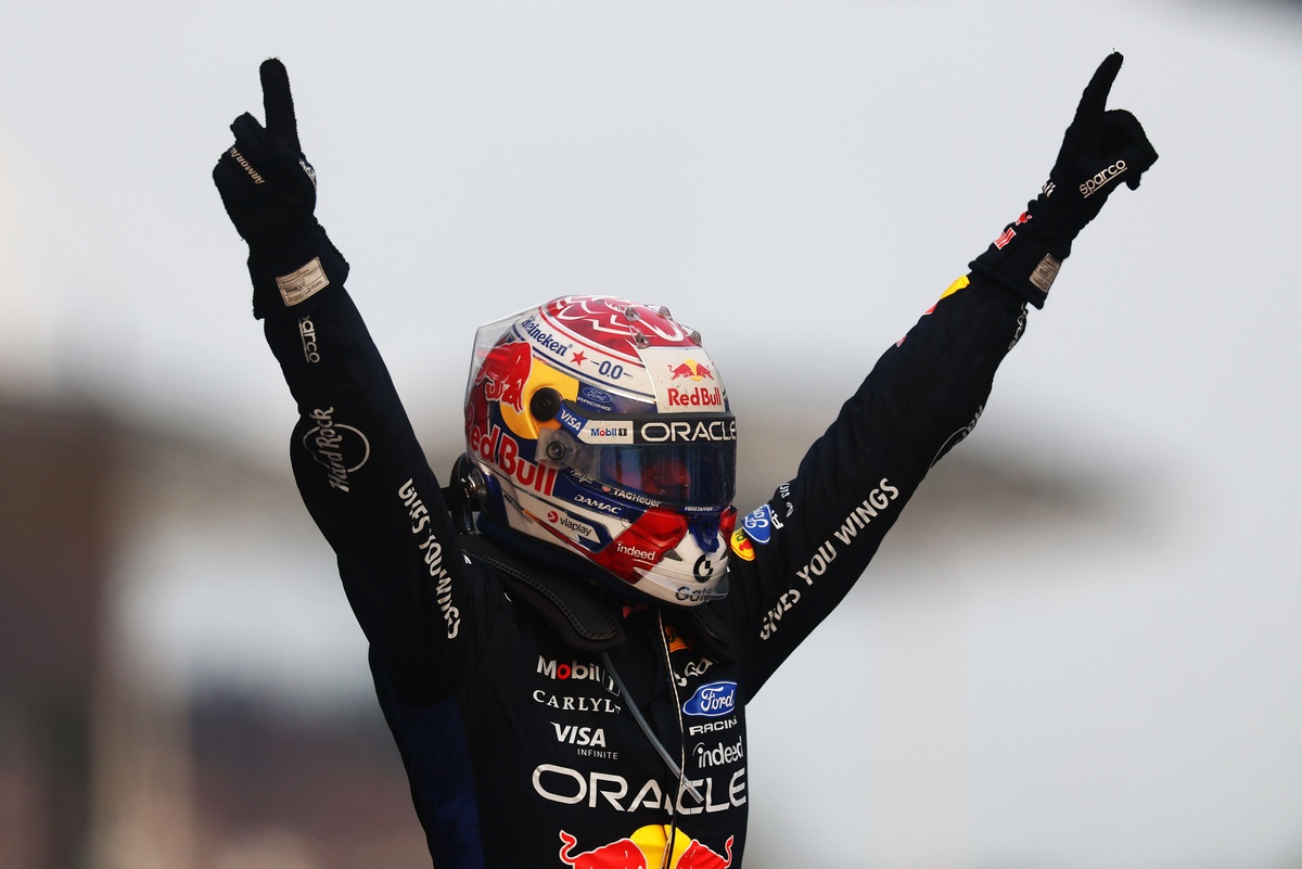 max-verstappen-red-bull-racing-3-1