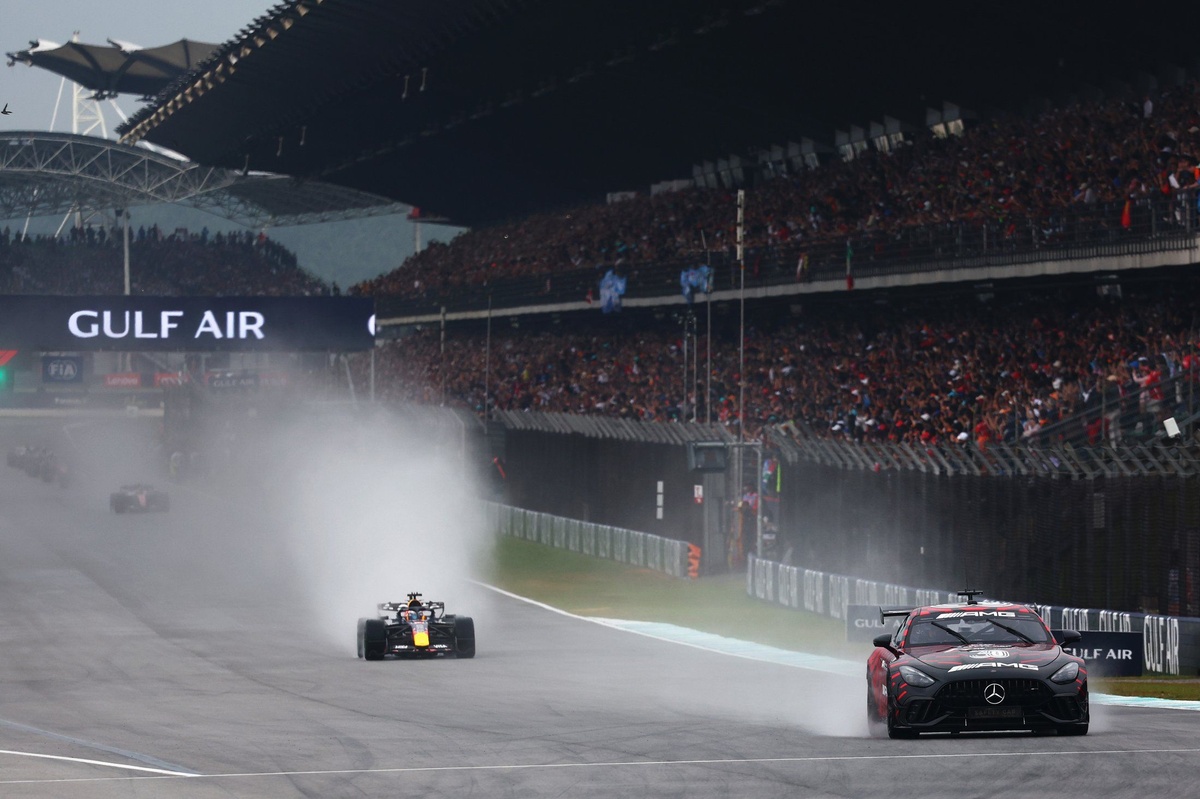 max-verstappen-red-bull-racing-7